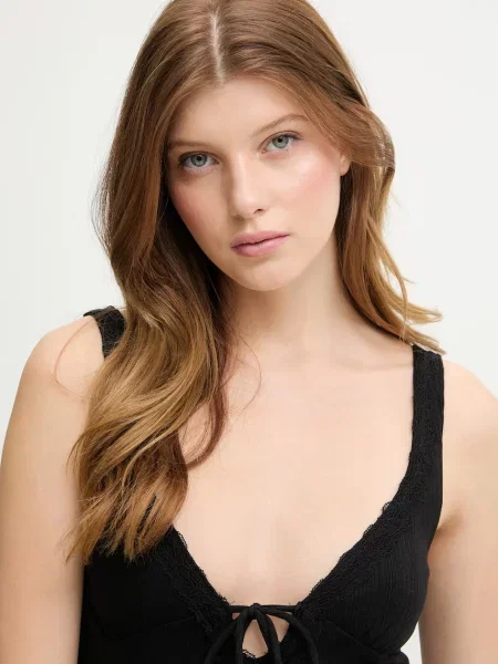 Guess Jeans кроп-топ