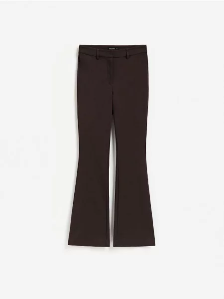Reserved Pantaloni flare cu adaos de maro-închis maro