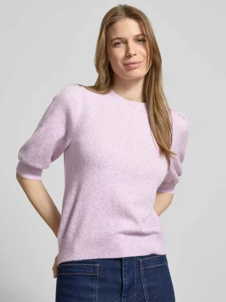 Sweter z dzianiny o kroju regular fit z dekoltem okrągłym model „DOFFY” Vero Moda