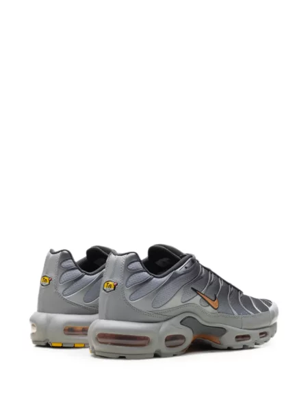 Sneakerși Nike Air Max Plus cu autograf cu cataramă negru