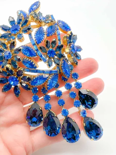 Брошка Jennifer Gibson Jewellery с кристали златисто
