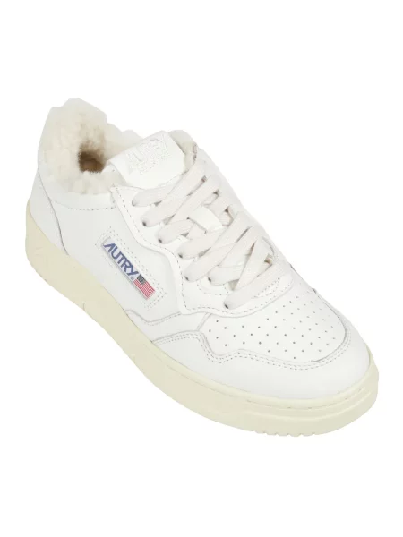 Sneakersy Autry z owczej skóry białe