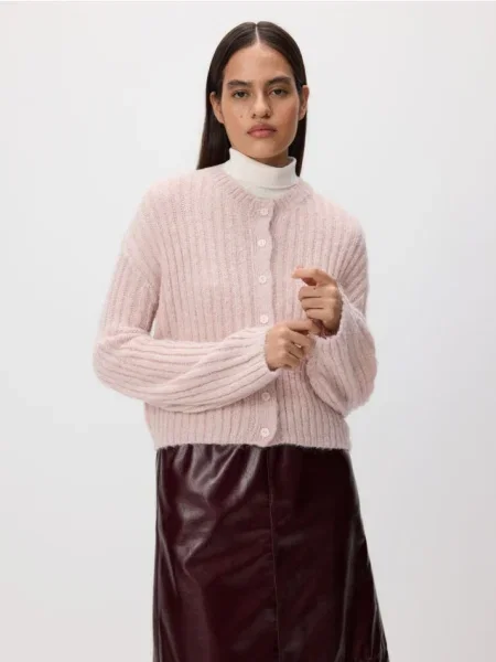 Reserved Cardigan tricotat cu model decorativ roz-pudră roz