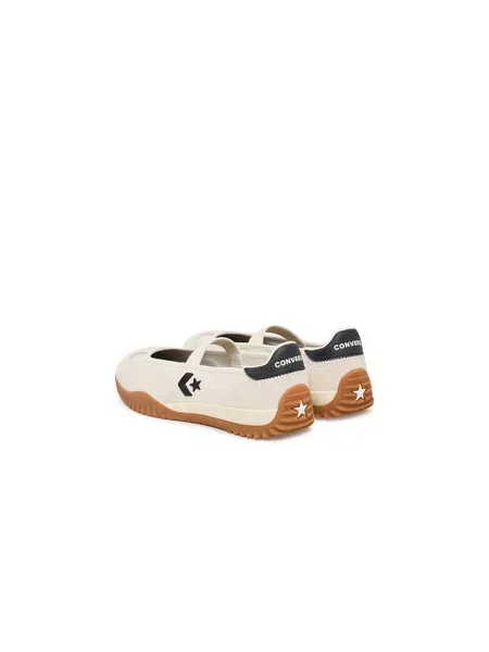 Balerina Converse Run Star Trainer Ballet Flat Ekru