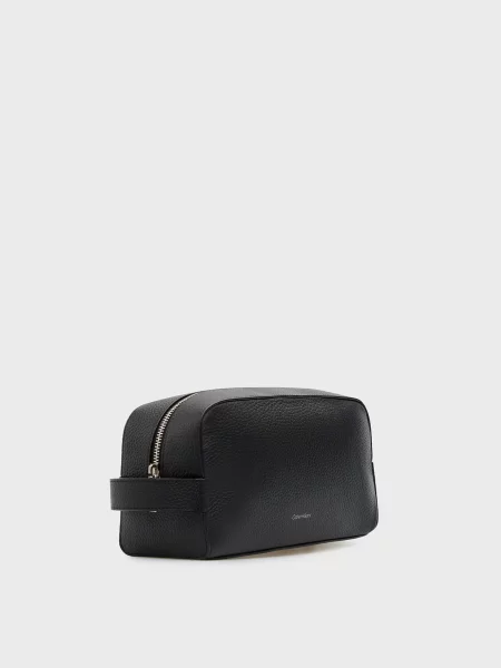 Кожаная косметичка Calvin Klein черная
