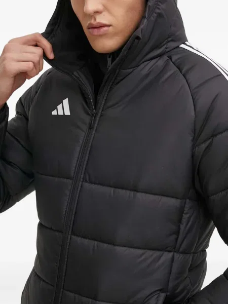 Geacă cu puf Adidas din piele de căprioară cu dungi cu glugă albastru