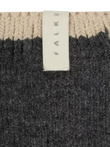 Skarpety z dodatkiem wełny z alpaki model ‘Cosy Plush’ Falke