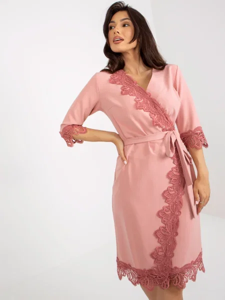 Rochie Lakerta de costum roz