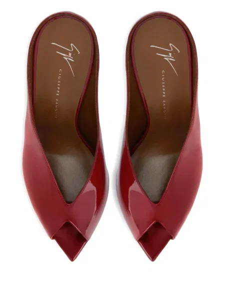 Сандали Giuseppe Zanotti червено