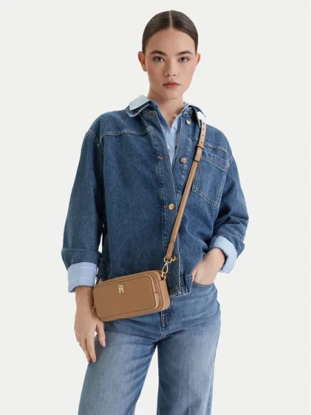 Tommy Hilfiger Дамска чанта Th Daily Camera Bag кафяв