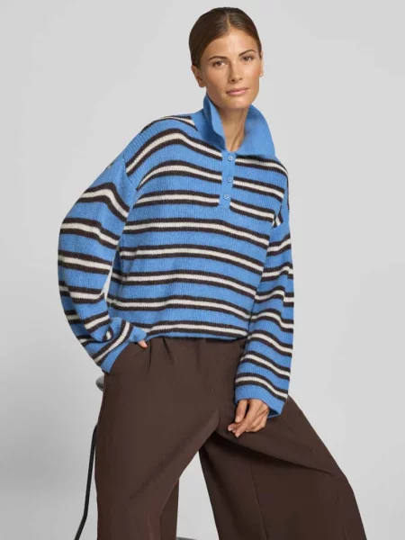 Sweter z dodatkiem wełny i krótką listwą guzikową Smith And Soul błękitny
