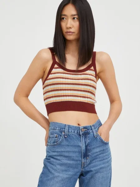Top Levi's