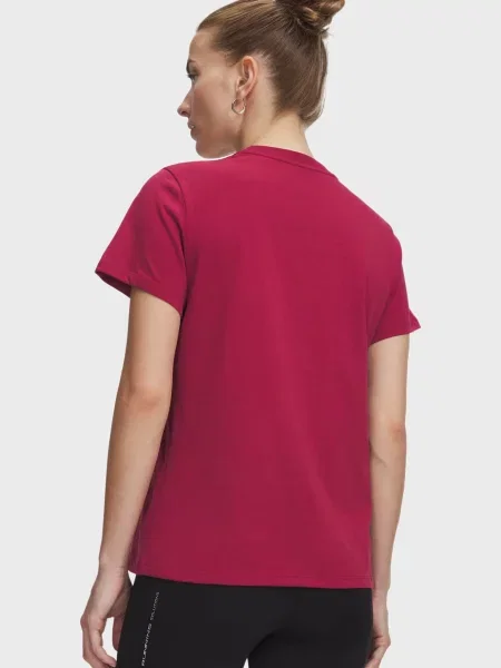 Футболка Under Armour красная