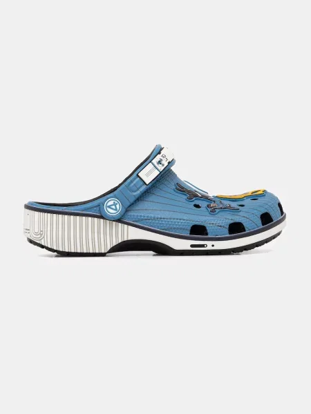 Классические шлепанцы Crocs