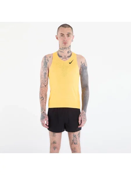 Vesta Nike čierna
