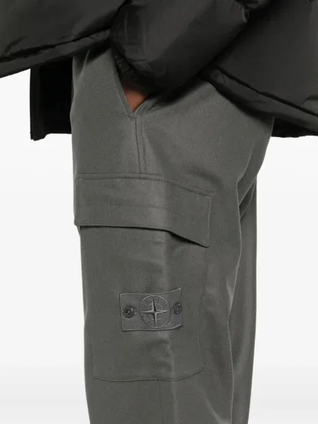 Pantaloni cargo Stone Island cu strasuri gri