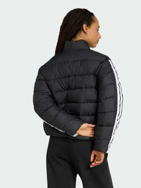 Демисезонная куртка Adidas черная