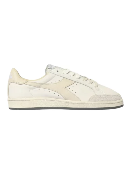 Sneakersy Diadora skórzane z przetarciami białe