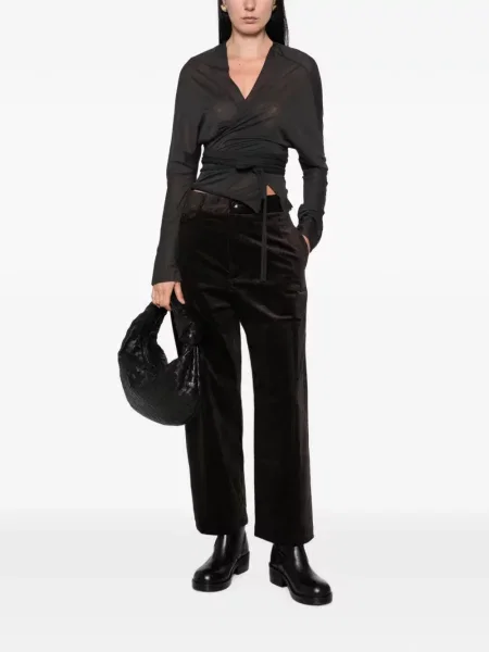 Pantaloni Nicholson & Nicholson de catifea cord maro