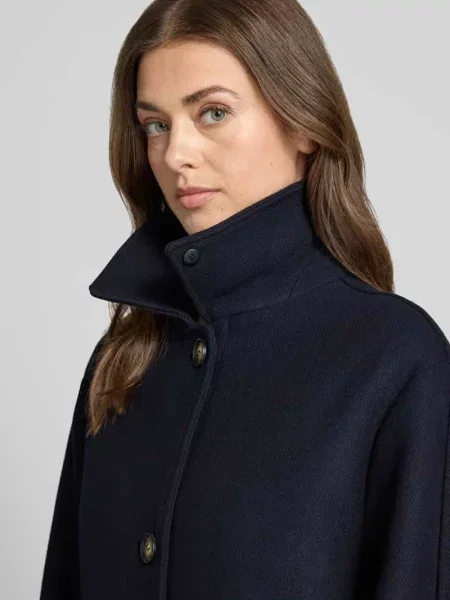 Krótki płaszcz o kroju boxy fit z dodatkiem wełny Jake*s Casual granatowy