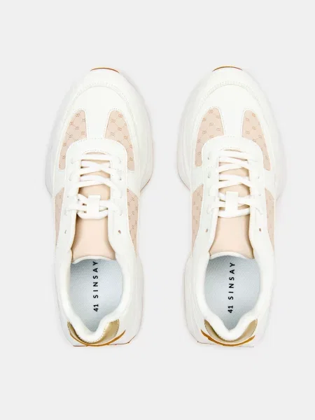 Кросівки нюдовий