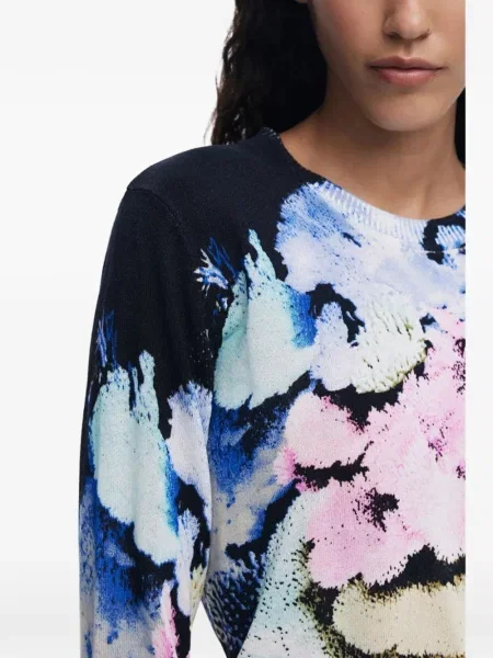 Тениска Desigual на цветя с принт черно