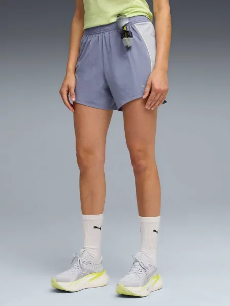 Короткий спортивные шорты Puma для бега серые