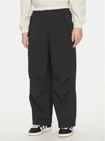 Adidas Текстилни панталони Premium Essentials Utility Parachute черен
