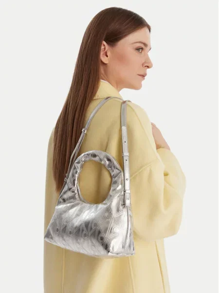 Calvin Klein Torebka Puffy Aop Mini Bag With Strap Srebrny