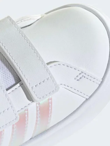 Детские кроссовки Adidas