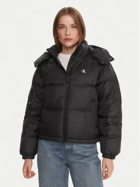 Пухено яке Calvin Klein Jeans зимен модел с уголемена кройка черно