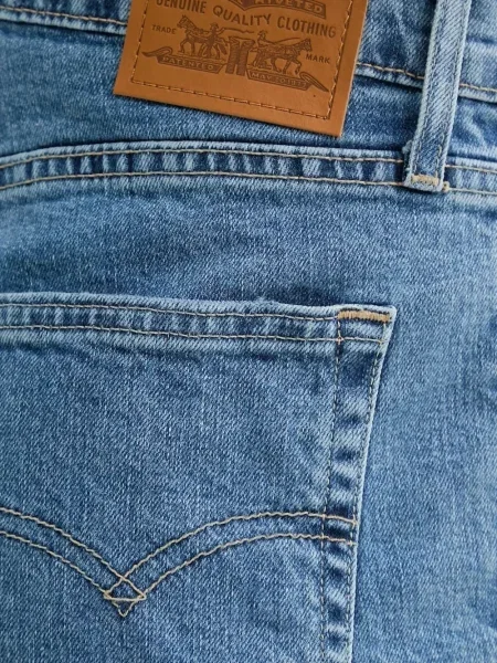 Blugi Levi's® până la genunchi albastru
