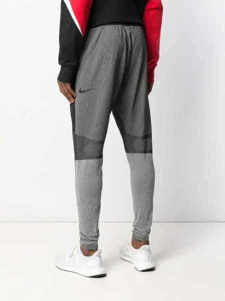 Tenisice Nike s autogramom crna