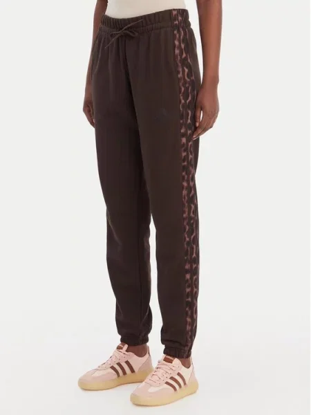 Adidas Spodnji del trenirke Seasonal Essentials Leopard Print rjava
