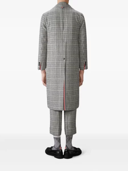 Palton Thom Browne în carouri negru