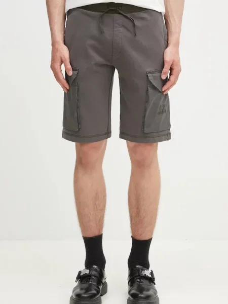 C.P. Company pantaloni scurți din barbati gri