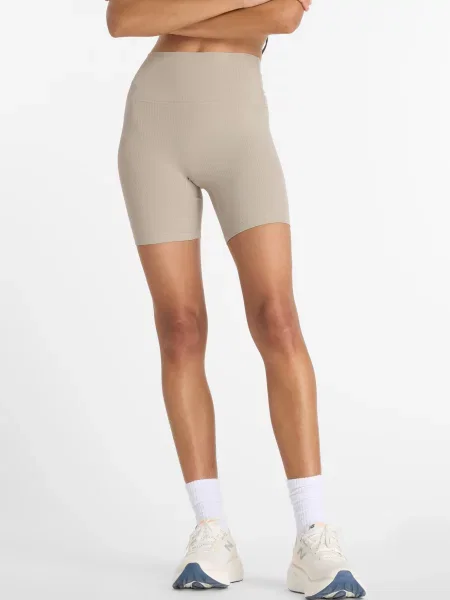 Спортивні шорти New Balance в рубчик бежеві