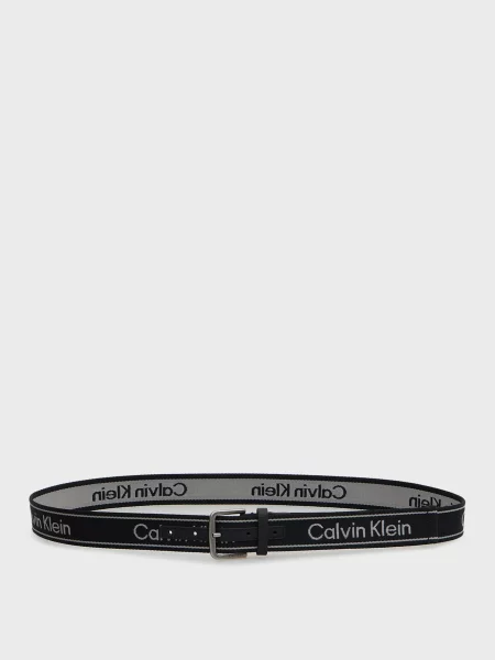 Короткий ремінь Calvin Klein з пряжкою чорний