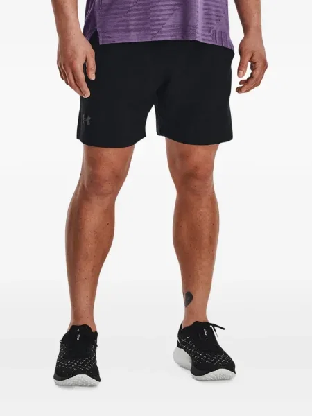 Pantaloni scurți Under Armour cu imagine negru