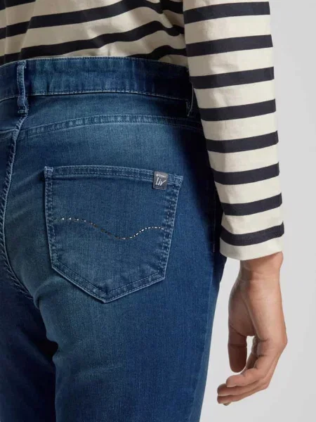 Jeansy o kroju regular fit z 5 model ‘LIV’ Toni niebieskie