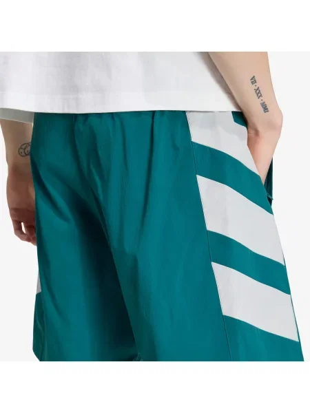 Шорти Adidas Originals зелено