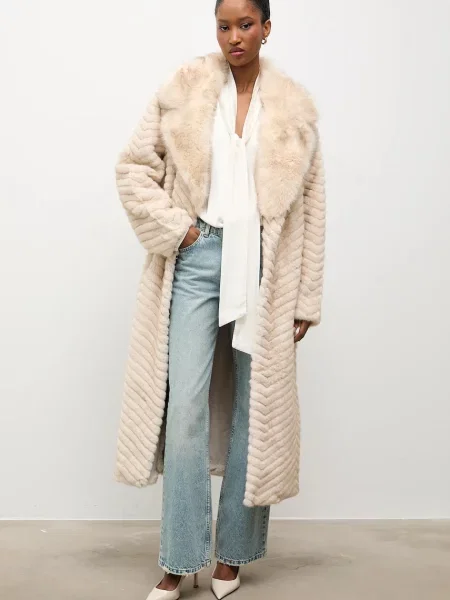 Однотонная блузка Answear.lab бежевая