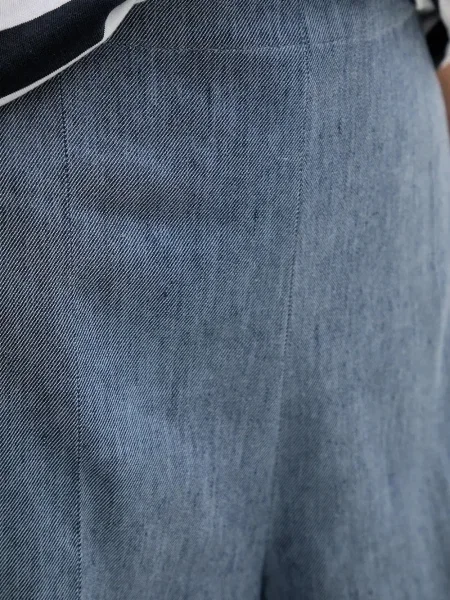 Pantaloni scurți din denim Theory albastru