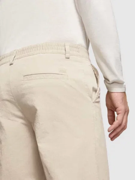 Chinosy o kroju straight fit z mieszanka bawełny model Chino_Keyes_DS' Boss Orange beżowe