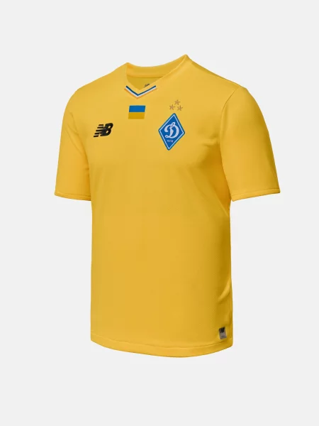 Футболка New Balance желтая