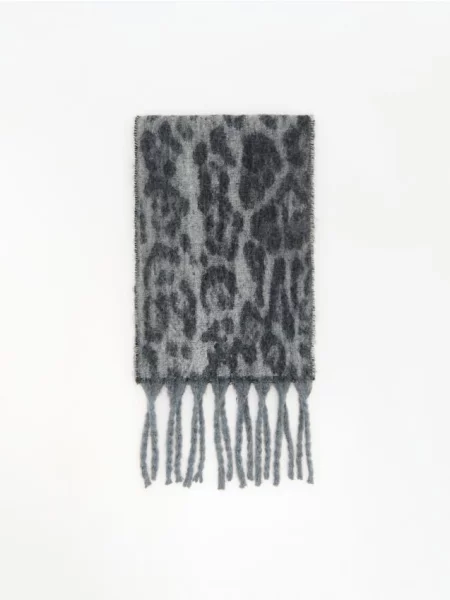 Căciulă Reserved cu imprimeu animal print gri