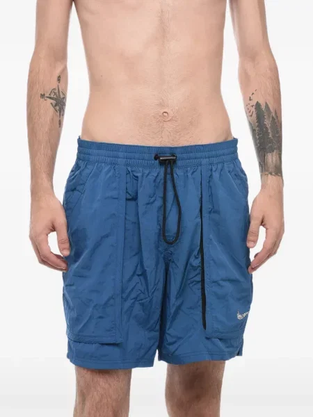 Scurt chiloți Nike cu imagine cu model floral negru