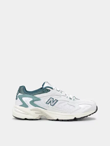 Кожаные кроссовки New Balance белые