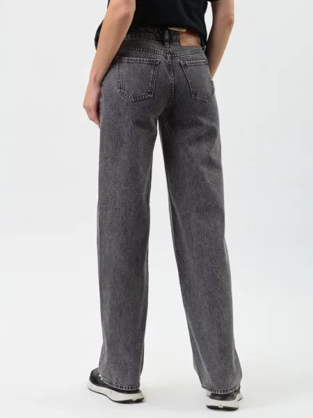 Джинсы Armani Exchange серые