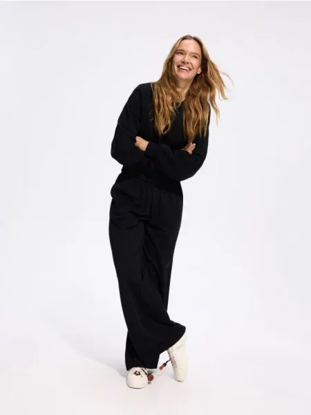 Reserved Pantaloni sport cu conținut ridicat de negru